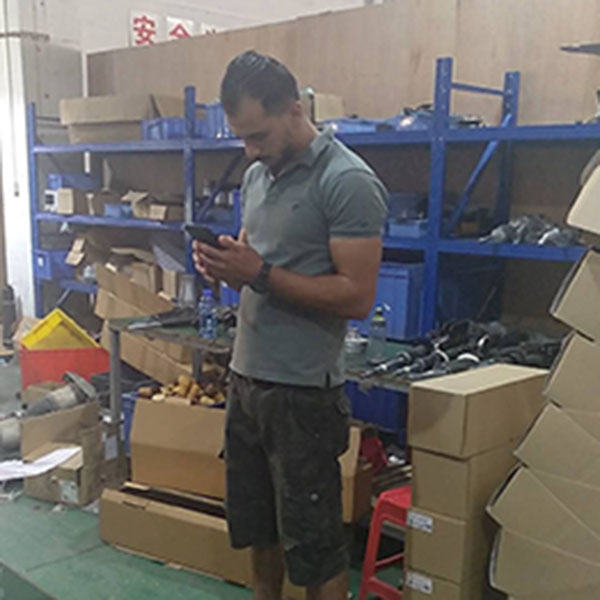 Customer have air suspension shock repair training in our factory-01